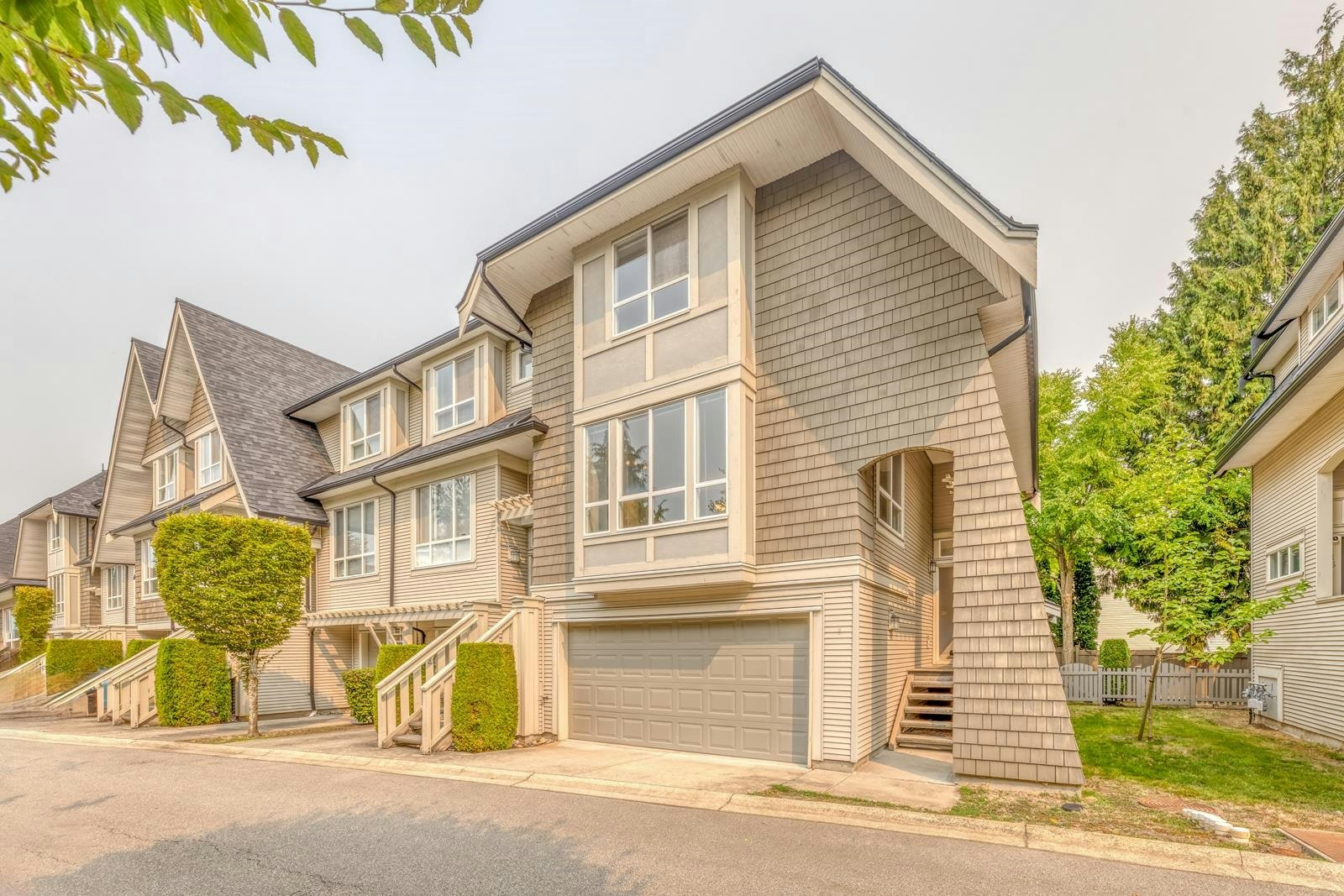 Current Listings of Andrea Osborne, Sutton Group - 1st West Realty ...