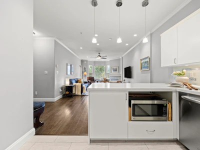 103-121 Shoreline Circle - 4