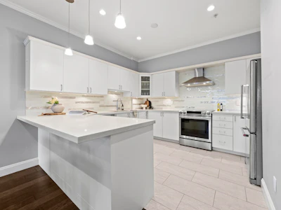 103-121 Shoreline Circle - 2