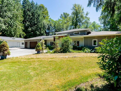 21924 6 Avenue - 5