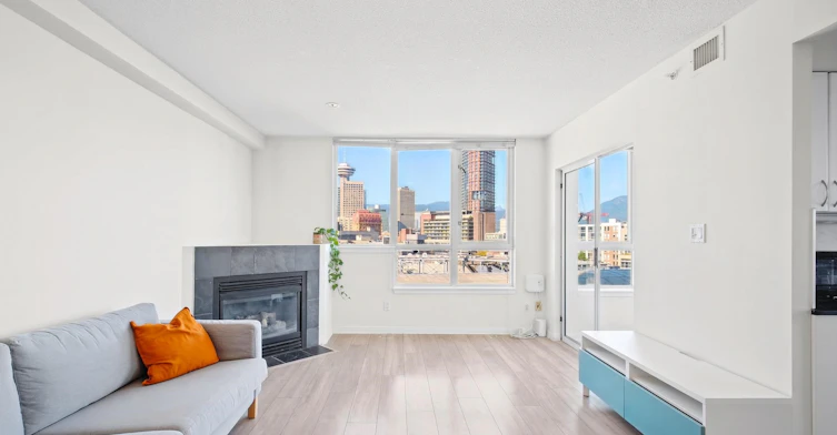 110X-63 Keefer Place, Vancouver, BC, V6B 6N6 - 3