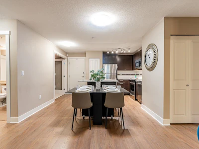 216-6500 194 Street - 4