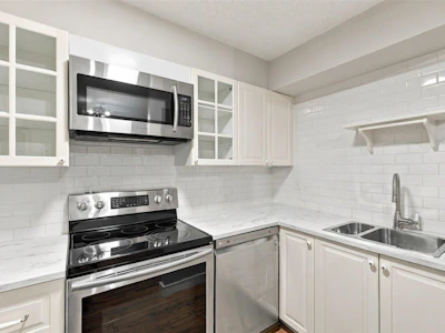 4904 47a Avenue - 3