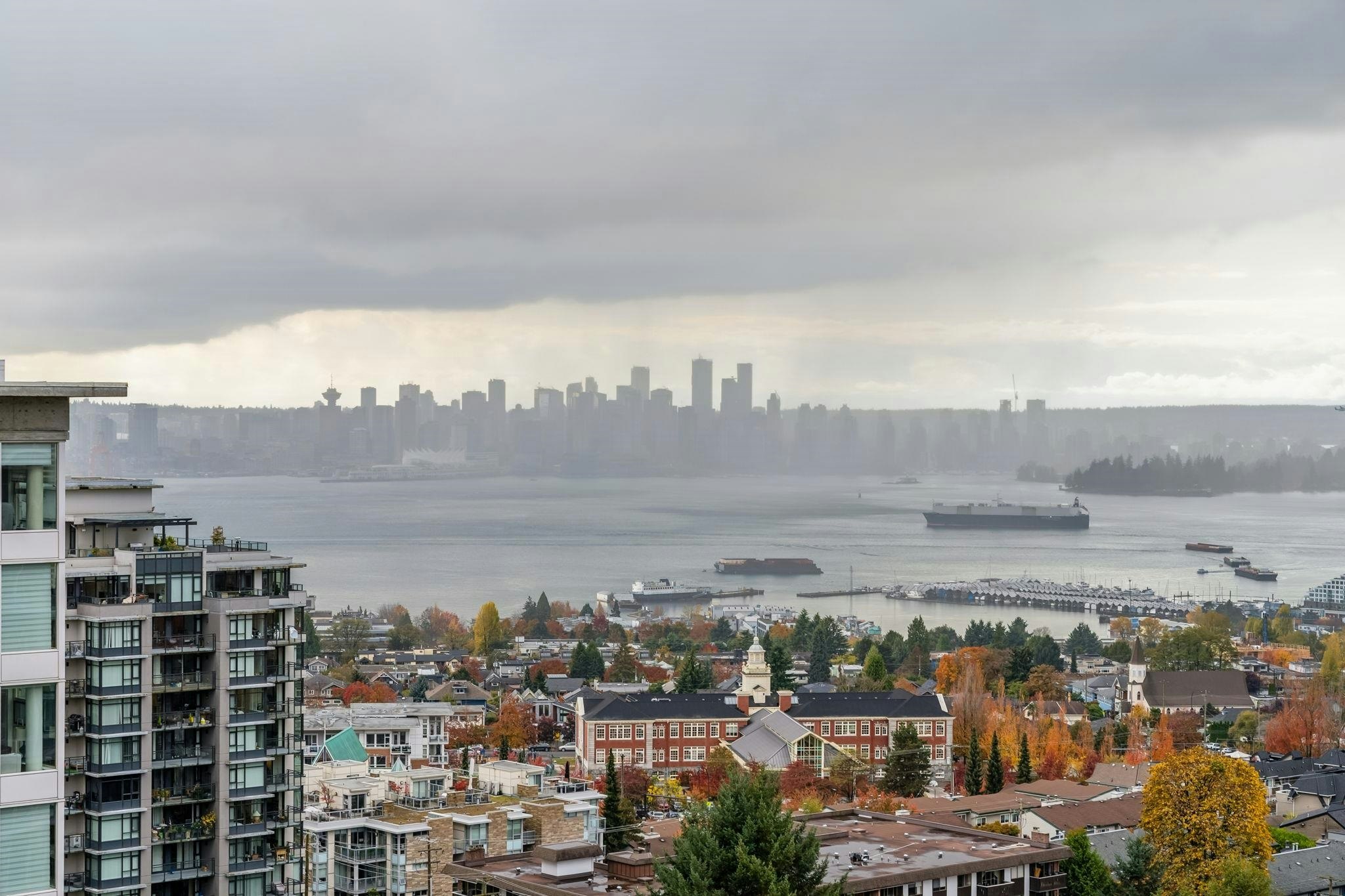 1407-128 W 15th Street, North Vancouver, BC, V7M 0H6