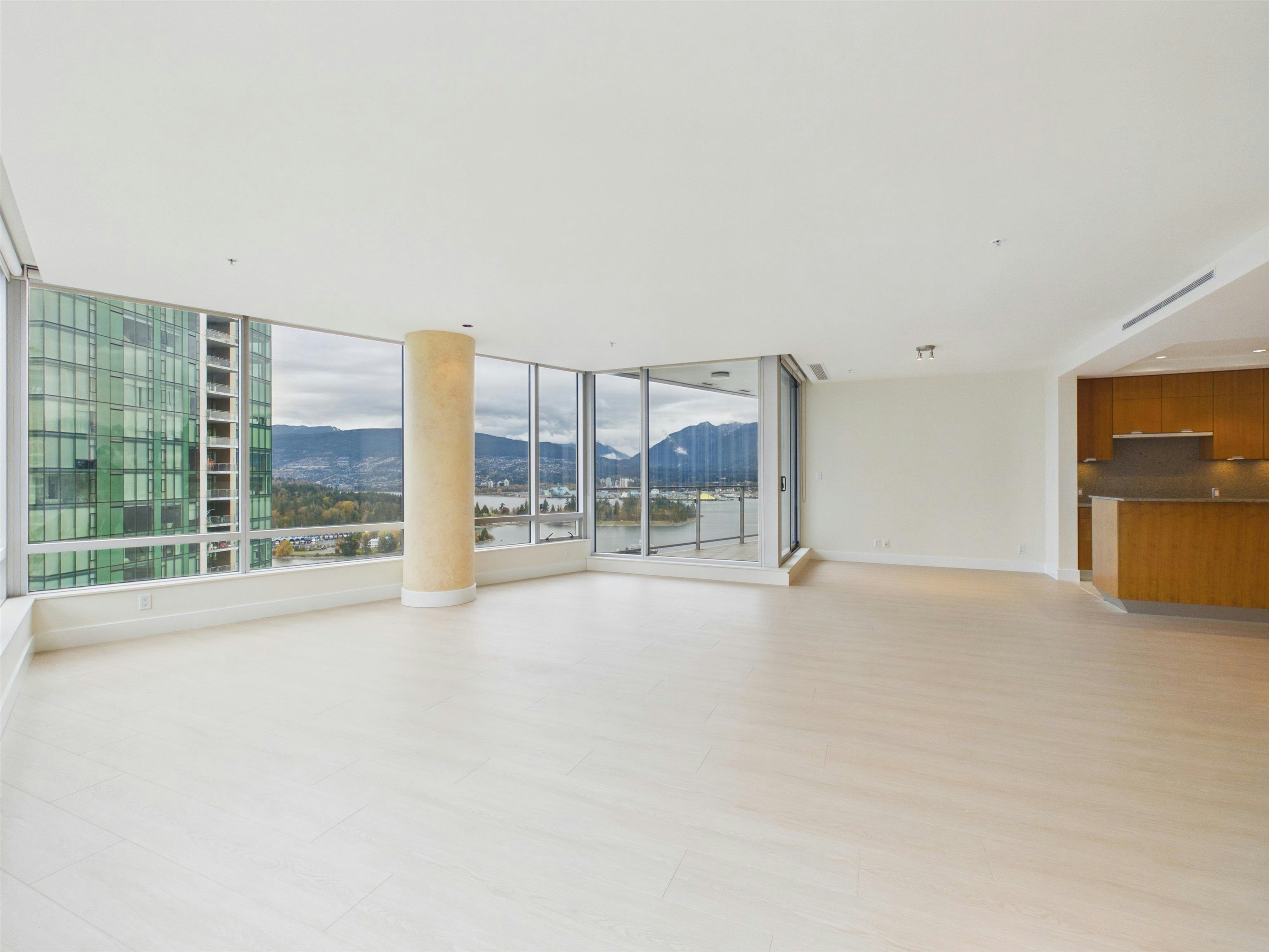 2403-1077 W Cordova Street, Vancouver, BC, V6C 2C6