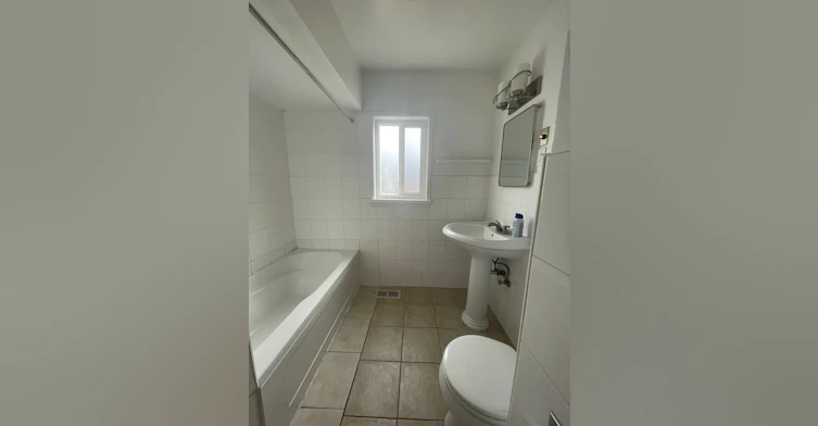 1388 Kent Street, Surrey, BC, V4B 4T7 - 8
