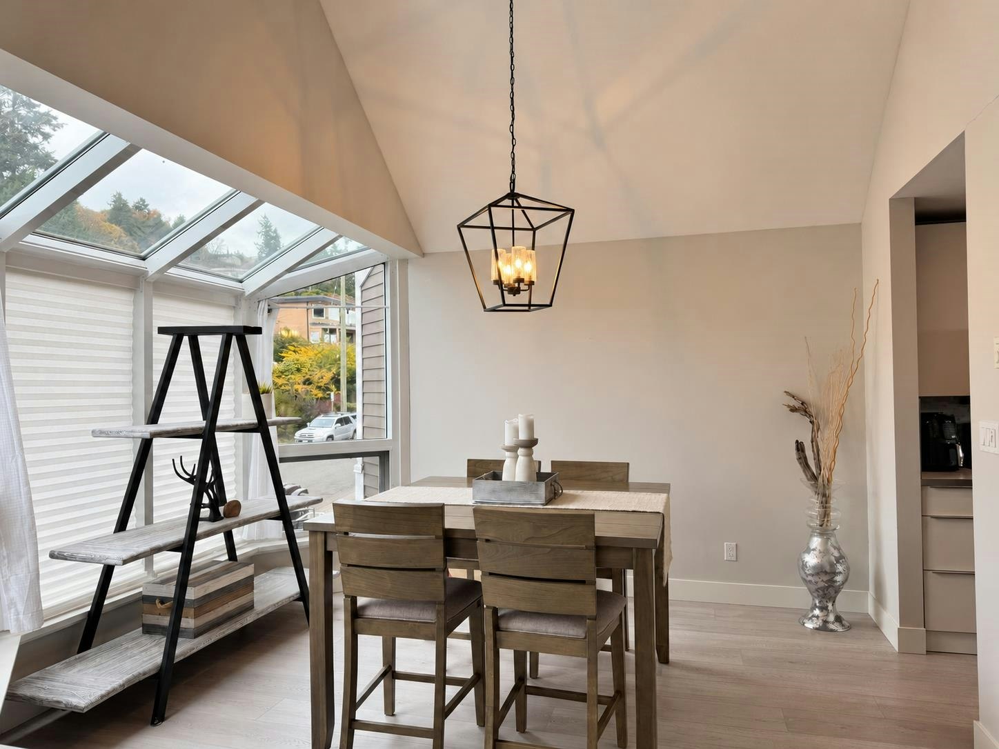 14848 Beachview Avenue, Surrey, BC, V4B 1N7 - 5