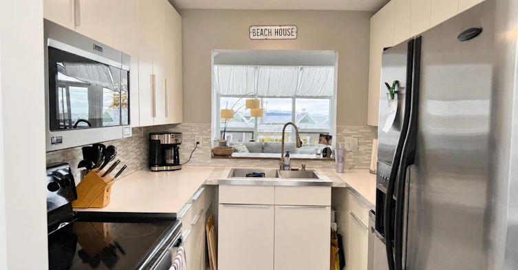 14848 Beachview Avenue, Surrey, BC, V4B 1N7 - 6