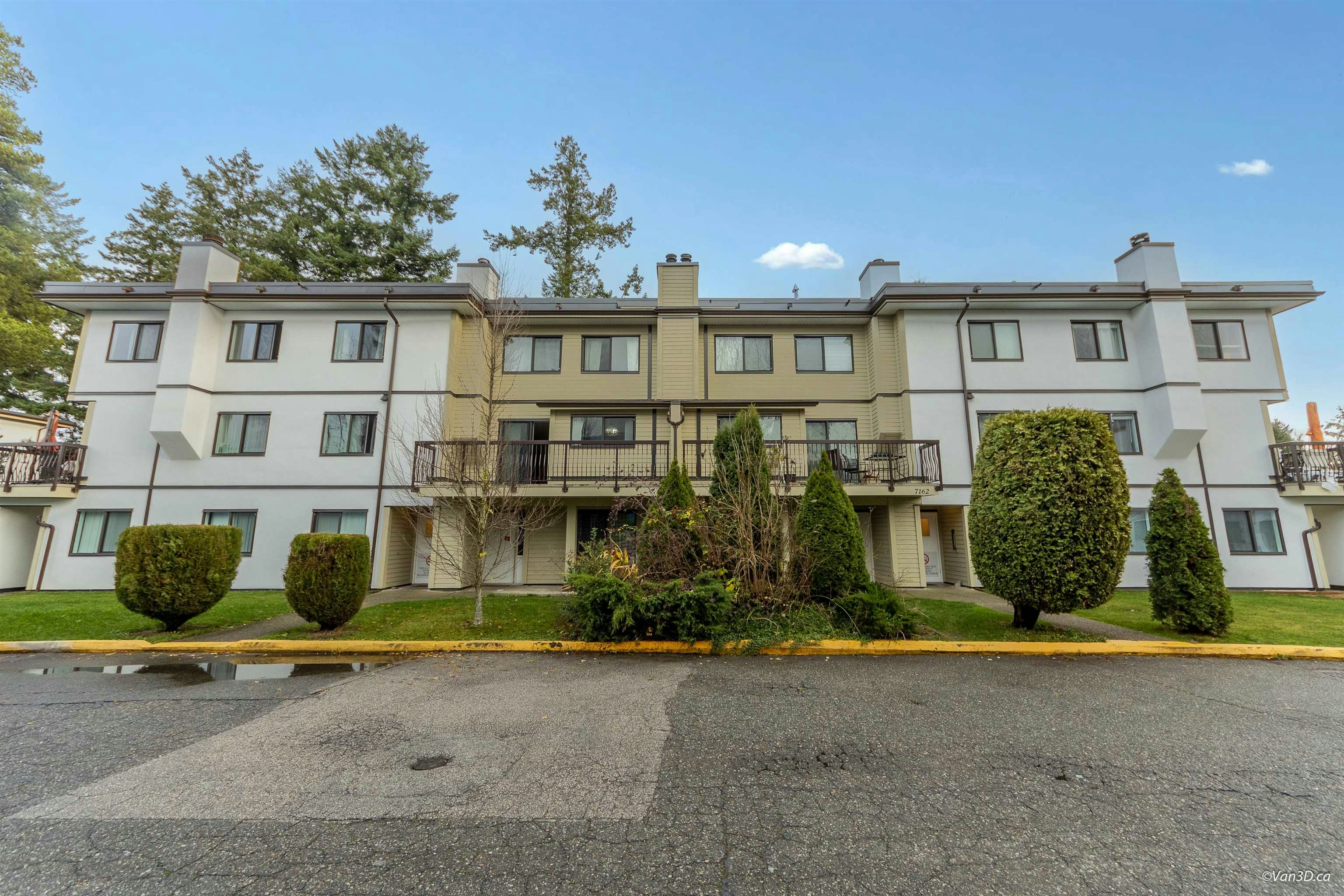 203-7162 133a Street, Surrey, BC, V3W 7Z9