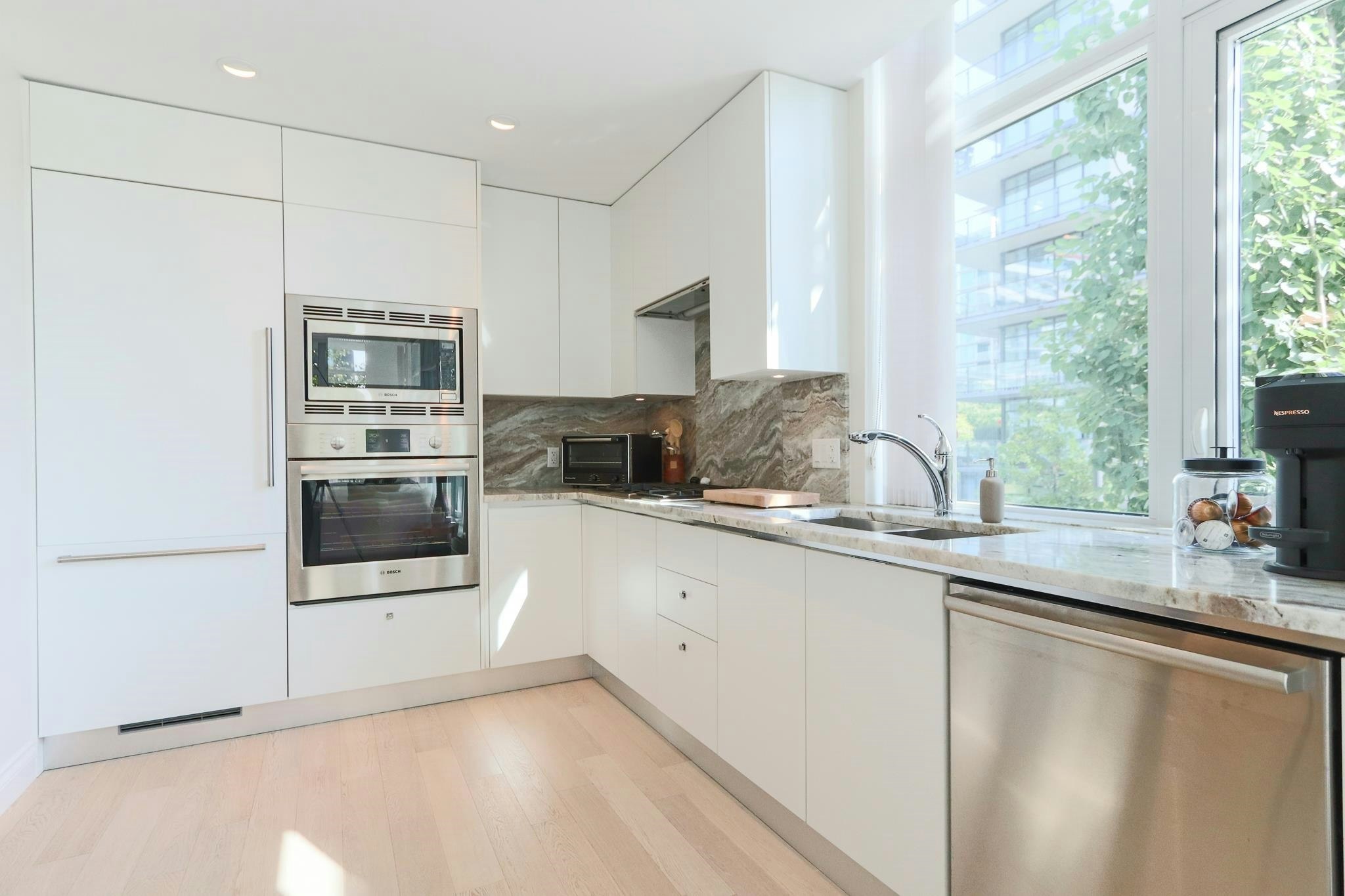 211-185 Victory Ship Way, North Vancouver, BC, V7L 0B2 - 9