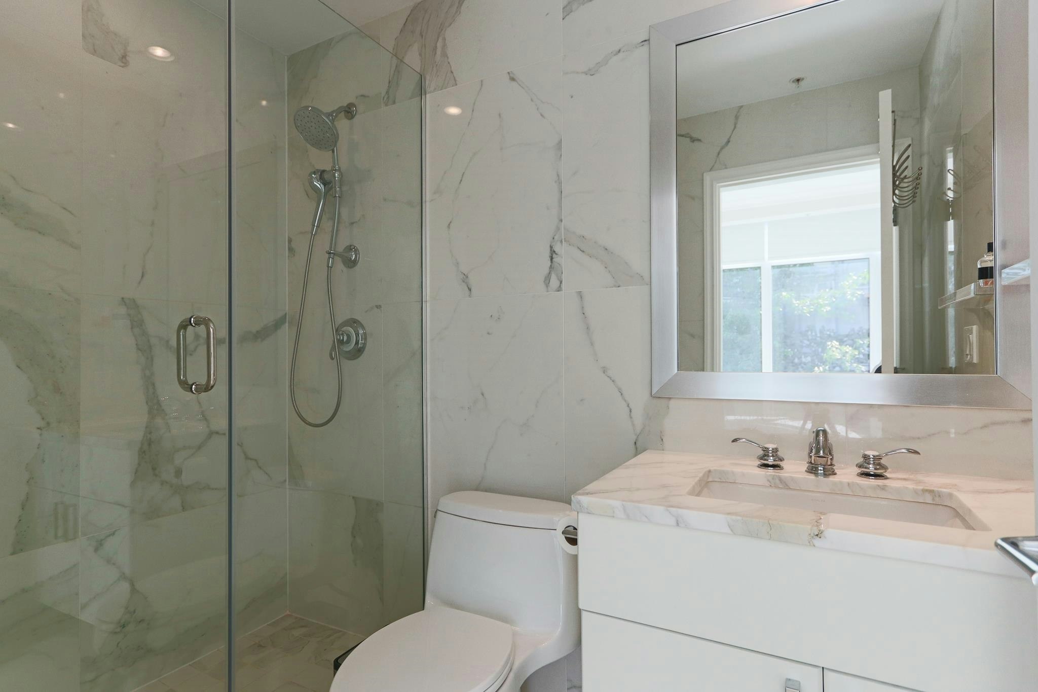 211-185 Victory Ship Way, North Vancouver, BC, V7L 0B2 - 14