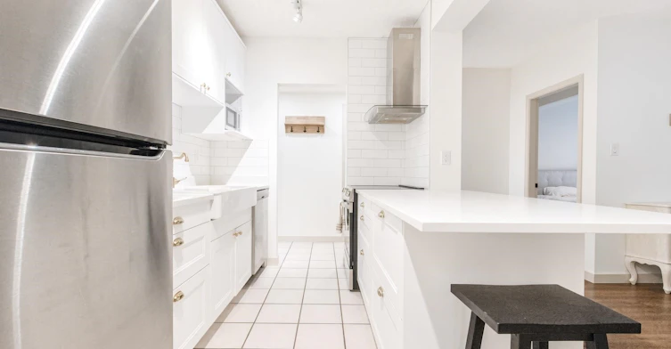 110-1655 Nelson Street, Vancouver, BC, V6G 1M4 - 15