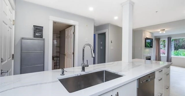1119 Vidal Street, Surrey, BC, V4B 3T4 - 2