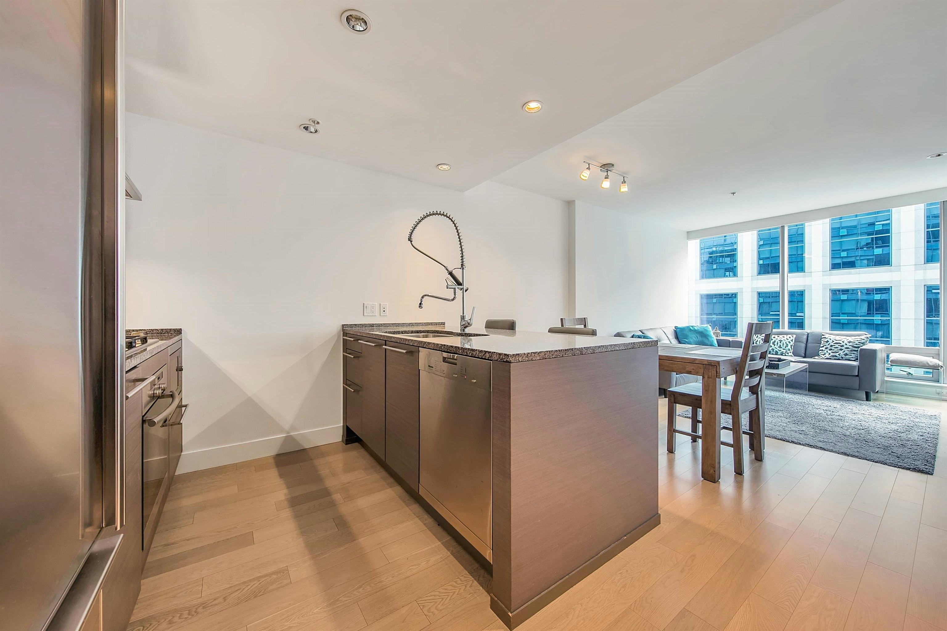 2504-1111 Alberni Street, Vancouver, BC, V6E 4V2 - 3