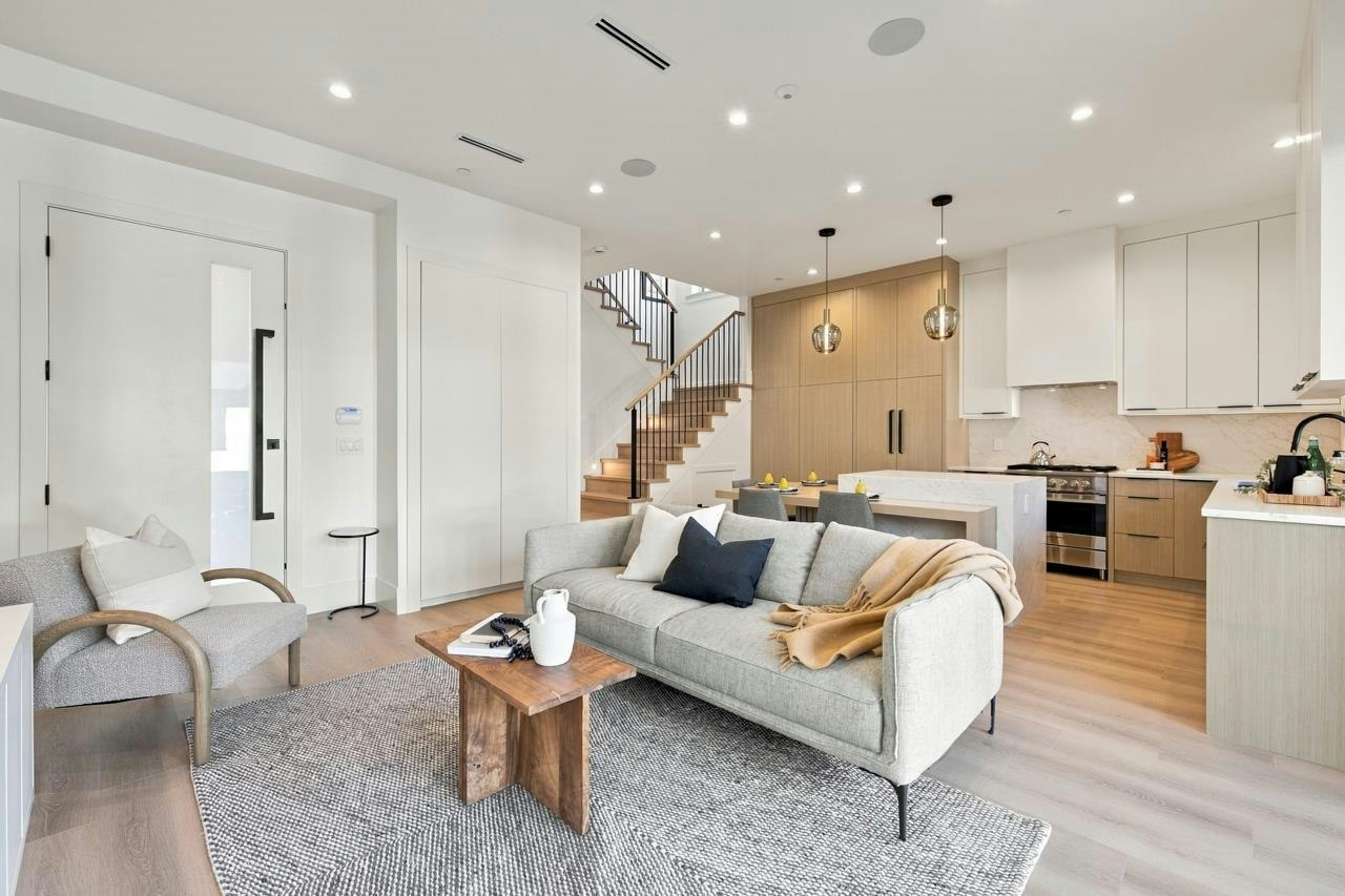 2-841 E 39th Avenue - 5