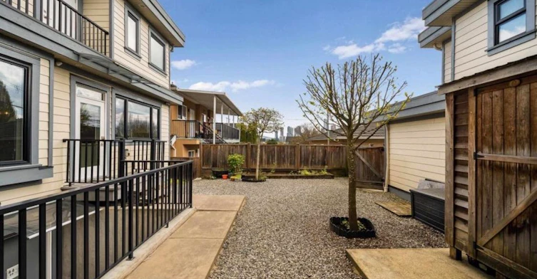 3124 Graveley Street Vancouver Street, Vancouver, BC, V5K 3K6 - 21