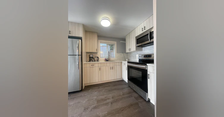 3124 Graveley Street Vancouver Street, Vancouver, BC, V5K 3K6 - 4