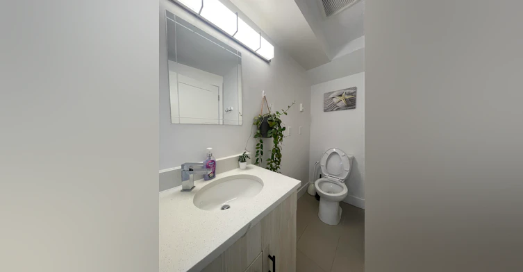 3124 Graveley Street Vancouver Street, Vancouver, BC, V5K 3K6 - 17