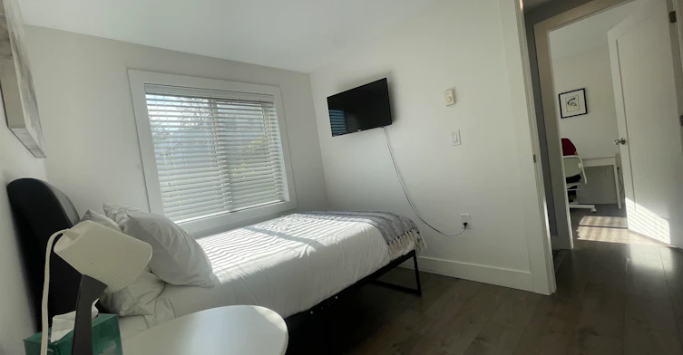 3124 Graveley Street Vancouver Street, Vancouver, BC, V5K 3K6 - 10