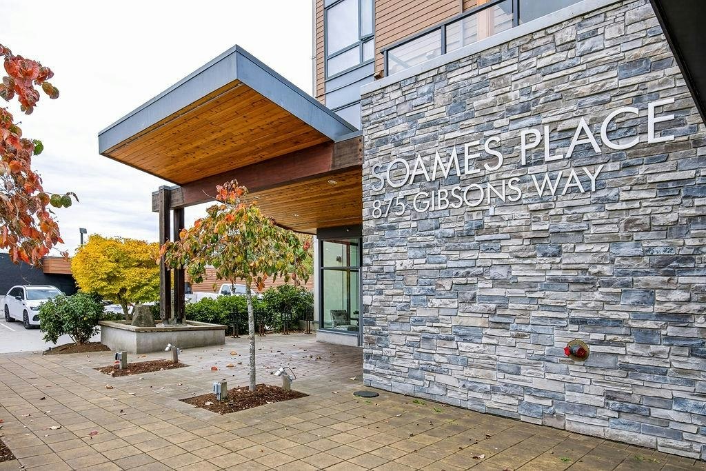 303-875 Gibsons Way, Gibsons, BC, V0N 1V7