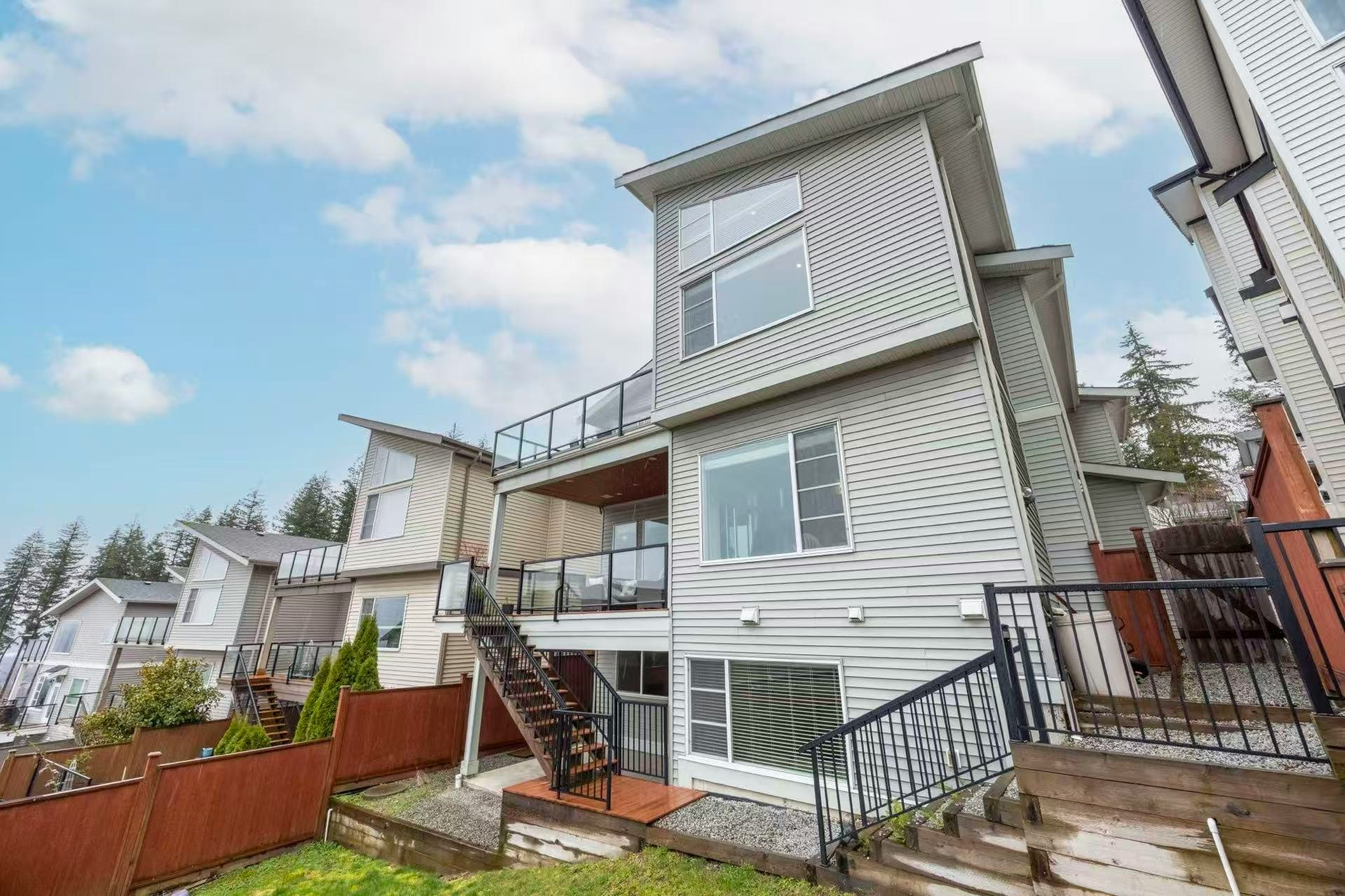 1000 Strawline Hill Street, Coquitlam, BC, V3E 3H2 - 10