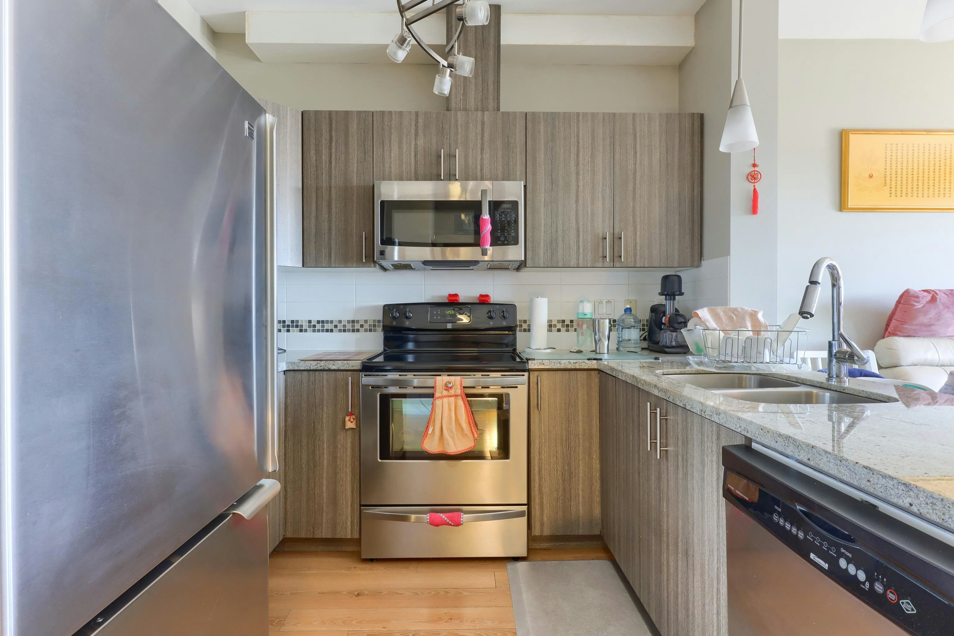 PH1-7738 Edmonds Street, Burnaby, BC, V3N 1B8