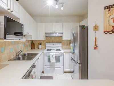3-13660 84 Avenue - 3