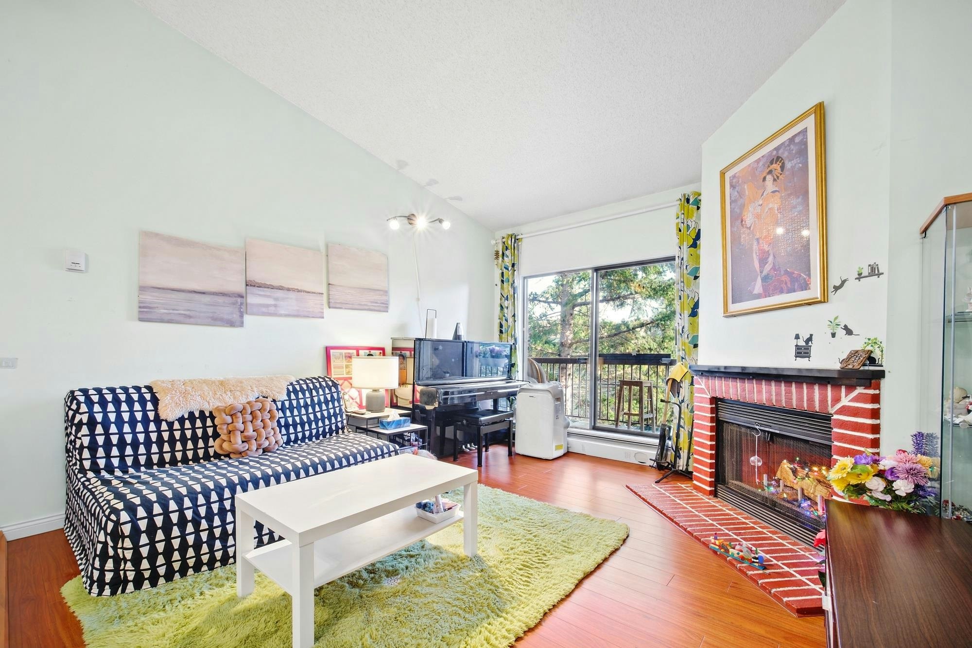 339-8500 Ackroyd Road - 3