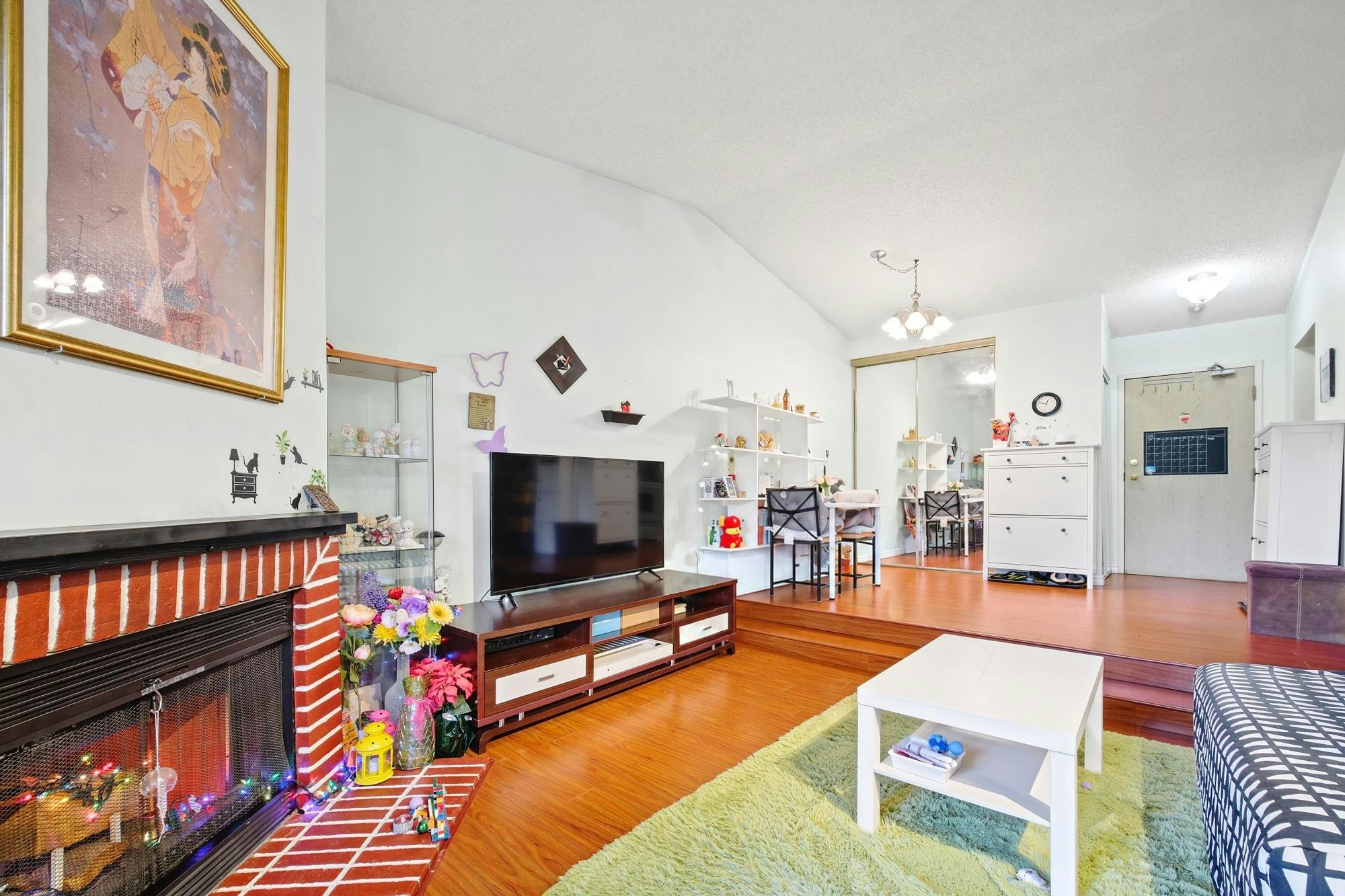 339-8500 Ackroyd Road - 2