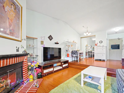 339-8500 Ackroyd Road - 2