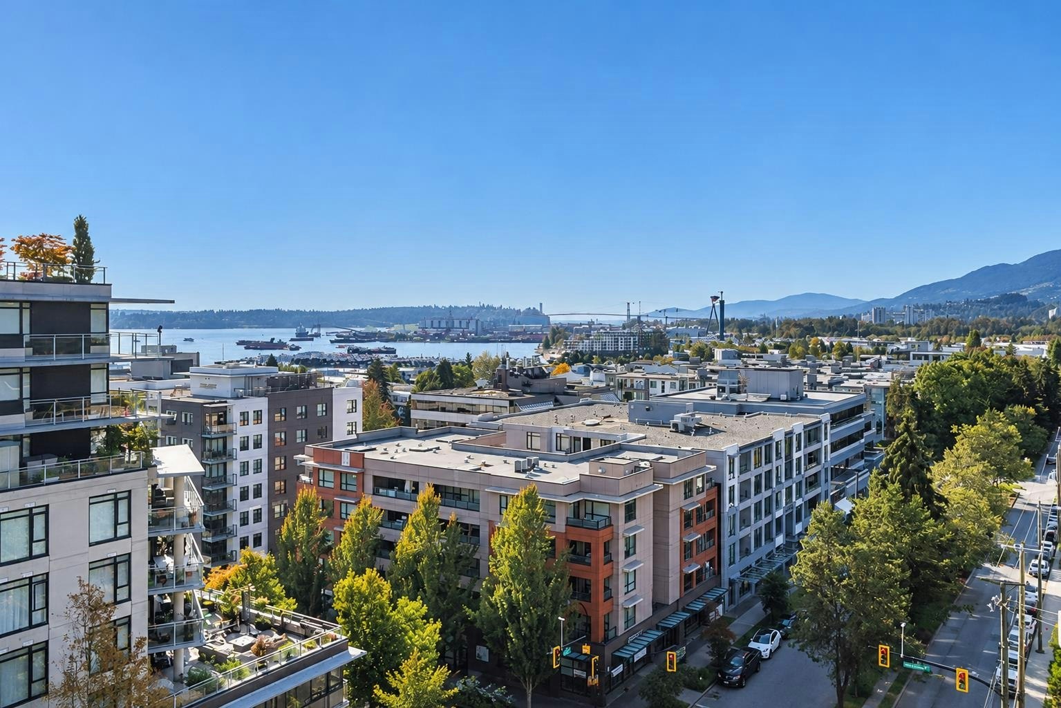 1004-170 W 1st Street, North Vancouver, BC, V7M 3P2