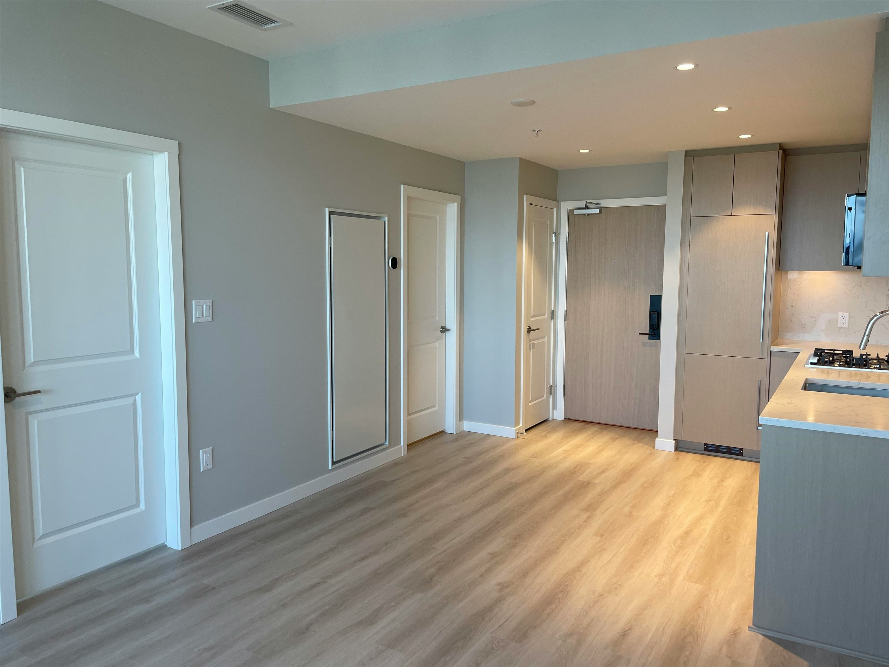 2305-5938 Olive Avenue, Burnaby, BC, V5H 0M6 - 2