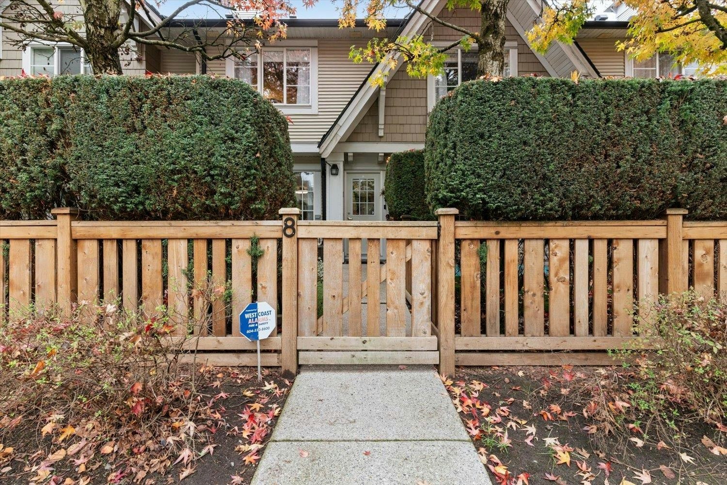 8-20540 66 Avenue - 2