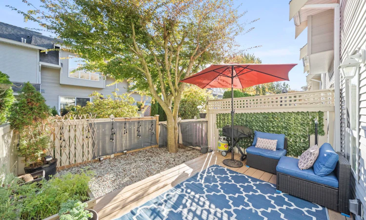 13-8844 208 Street