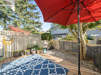 13-8844 208 Street - 3