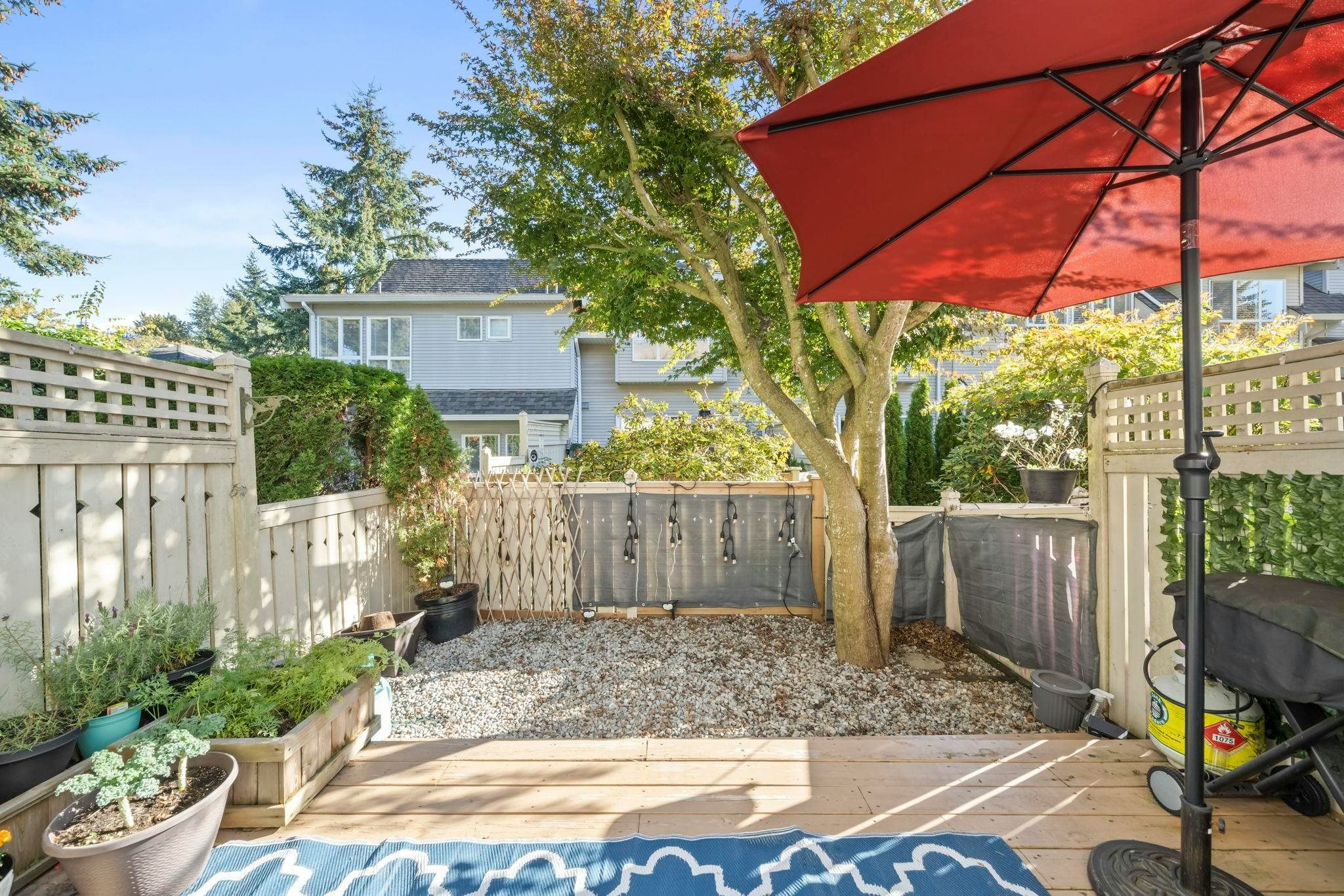 13-8844 208 Street - 2