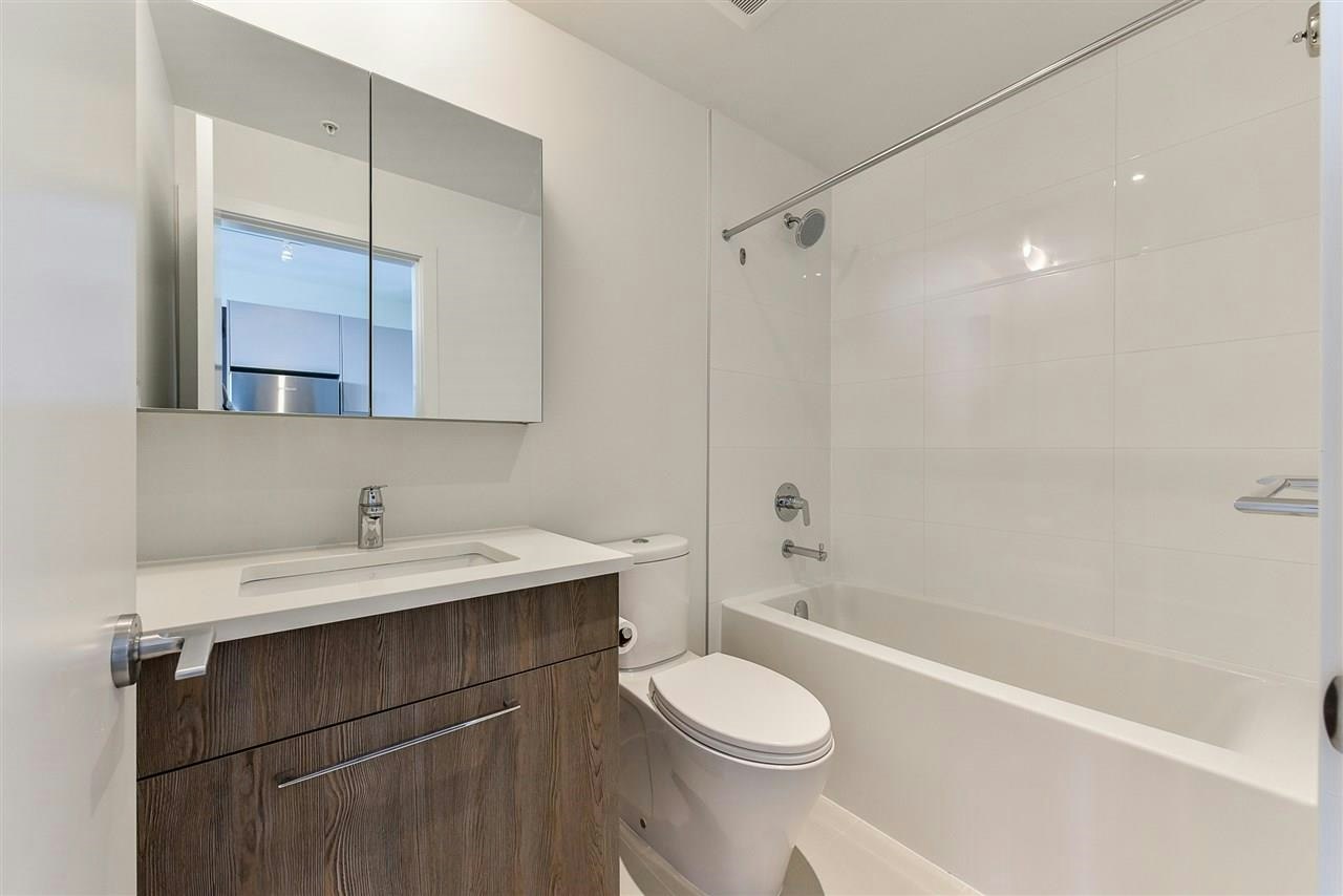 2004-691 North Road, Burnaby, BC, V3J 3X3 - 8