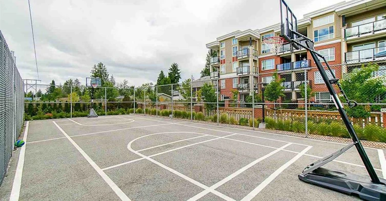 1XX-10688 140 Street, Surrey, BC, V3T 0M6 - 10