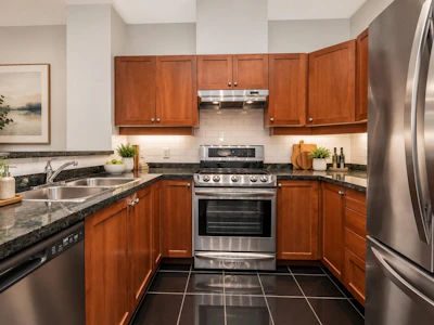 108-675 Park Crescent - 2