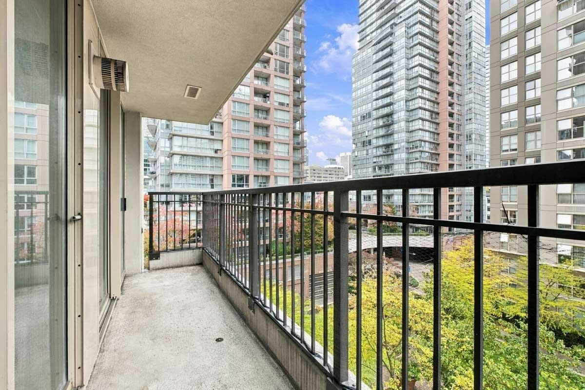 705-989 Richards Street, Vancouver, BC, V6B 6R6 - 13