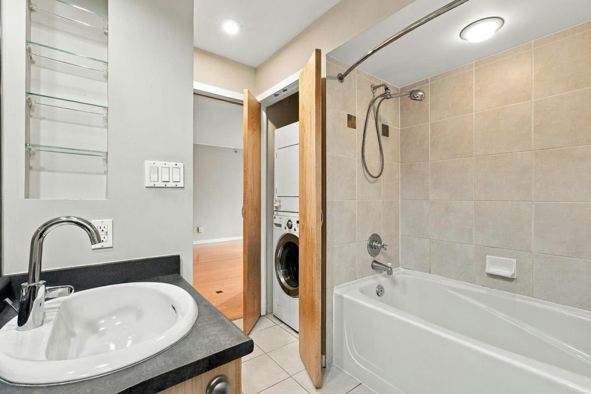 705-989 Richards Street, Vancouver, BC, V6B 6R6 - 18