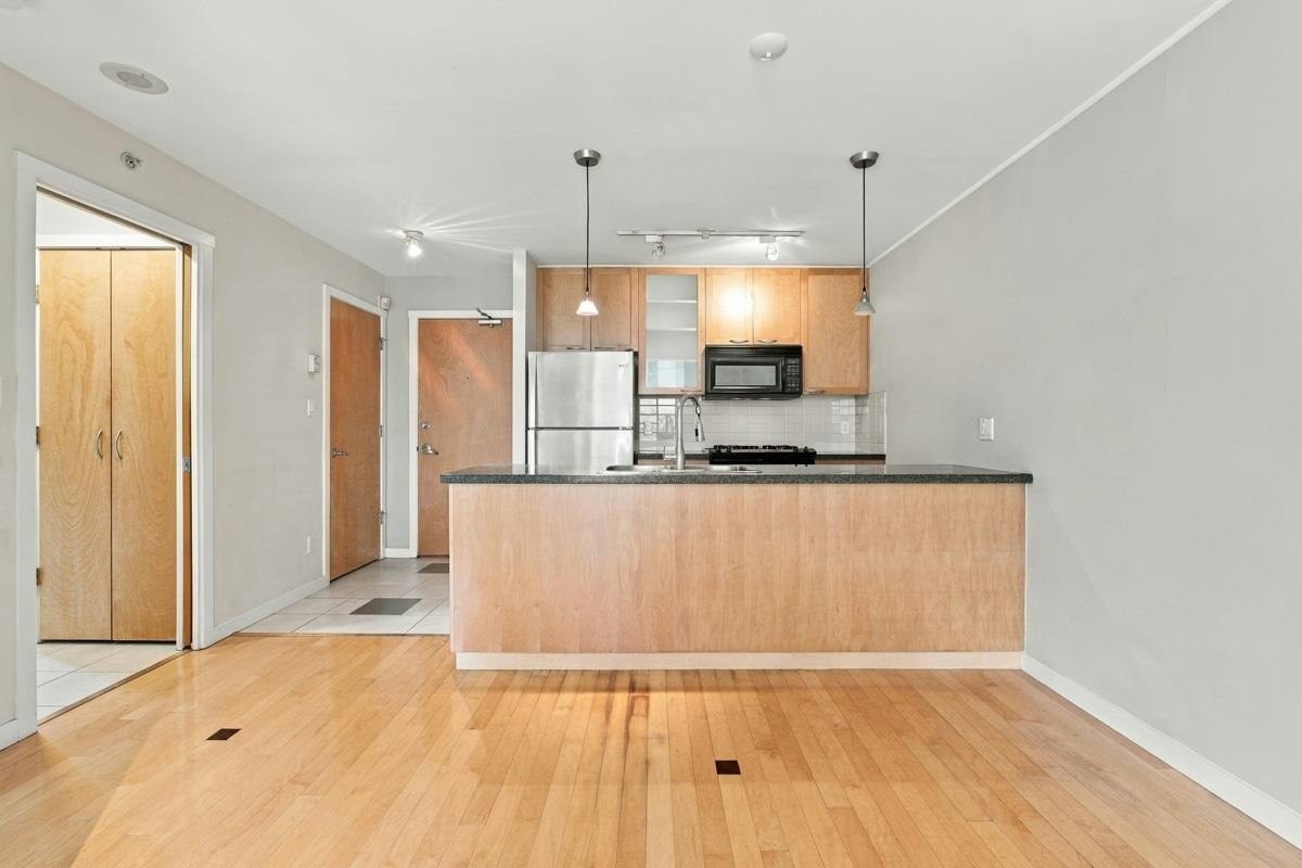 705-989 Richards Street, Vancouver, BC, V6B 6R6 - 4