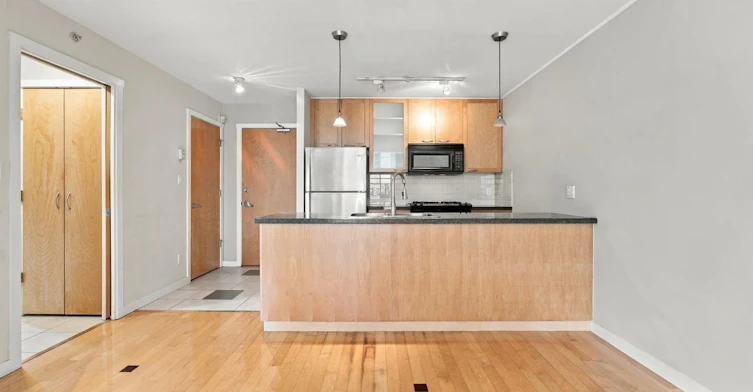 705-989 Richards Street, Vancouver, BC, V6B 6R6 - 4
