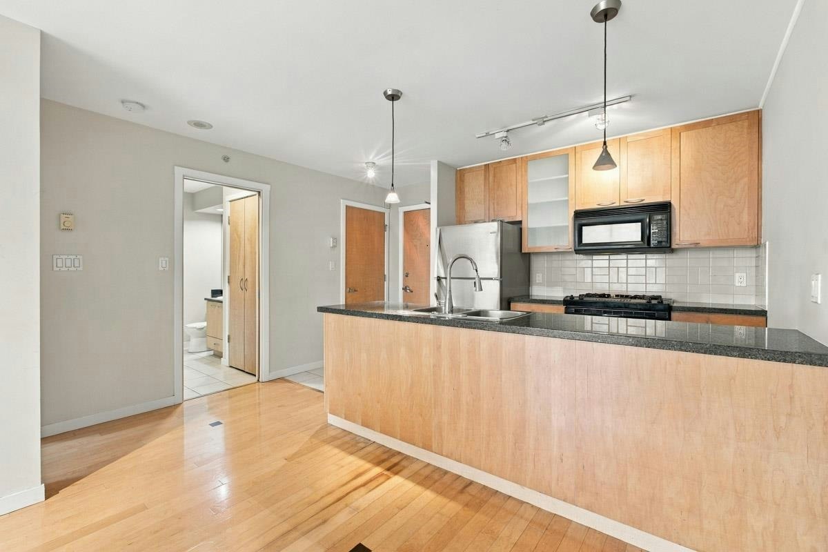 705-989 Richards Street, Vancouver, BC, V6B 6R6 - 5
