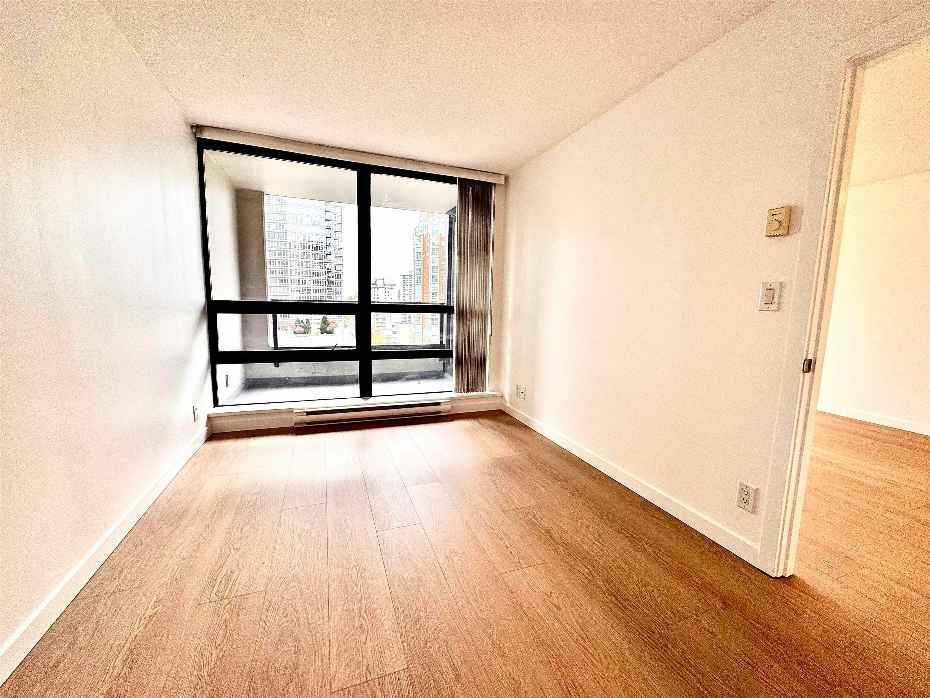 1308-938 Smithe Street, Vancouver, BC, V6Z 3H8 - 21