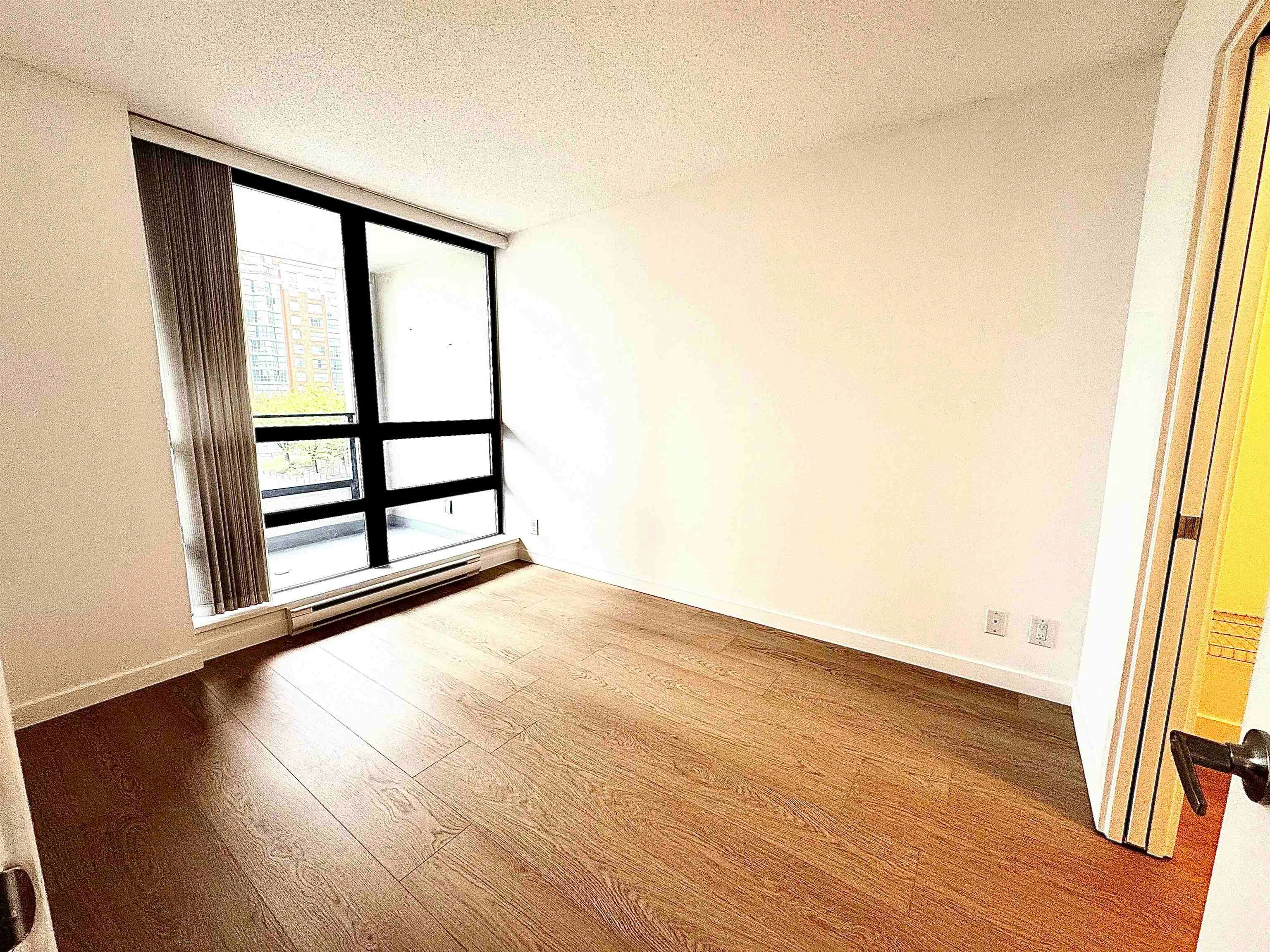 1308-938 Smithe Street, Vancouver, BC, V6Z 3H8 - 12