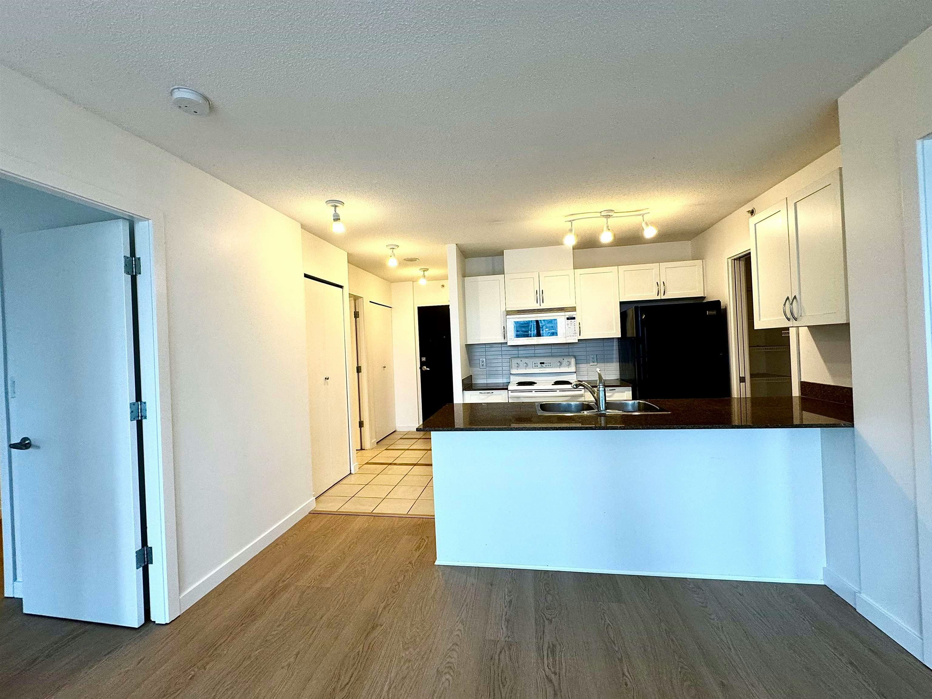 1308-938 Smithe Street, Vancouver, BC, V6Z 3H8 - 5