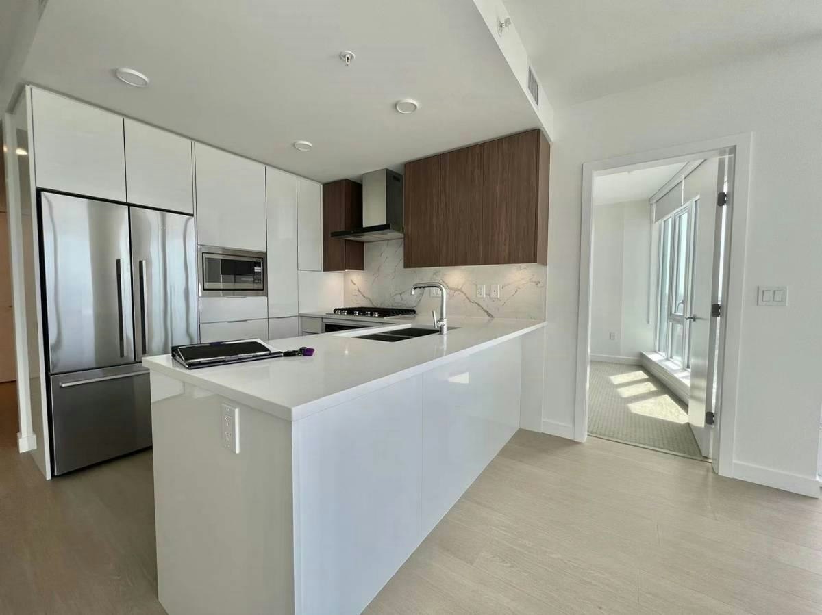 1xx3-7769 Park Crescent, Burnaby, BC, V3N 0J7 - 2