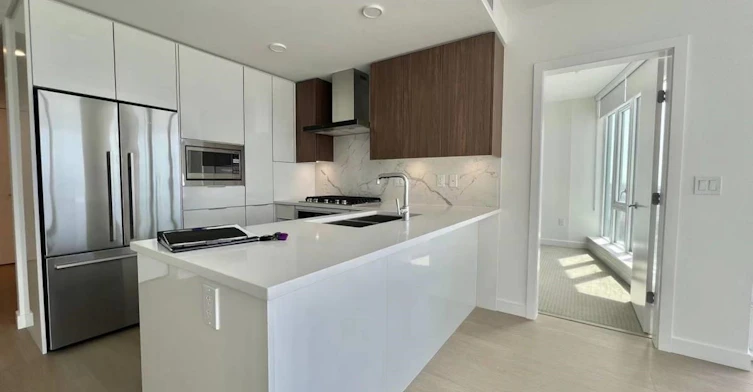 1xx3-7769 Park Crescent, Burnaby, BC, V3N 0J7 - 2