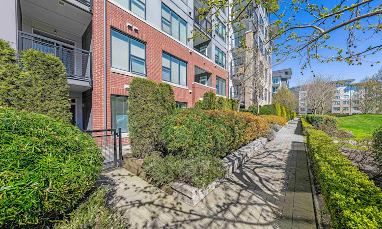 121-9366 Tomicki Avenue